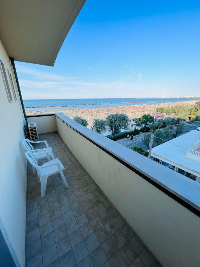 Hotel Costazzurra By Interlux Rimini Exteriör bild