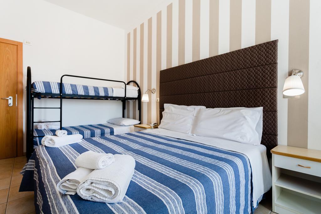 Hotel Costazzurra By Interlux Rimini Exteriör bild