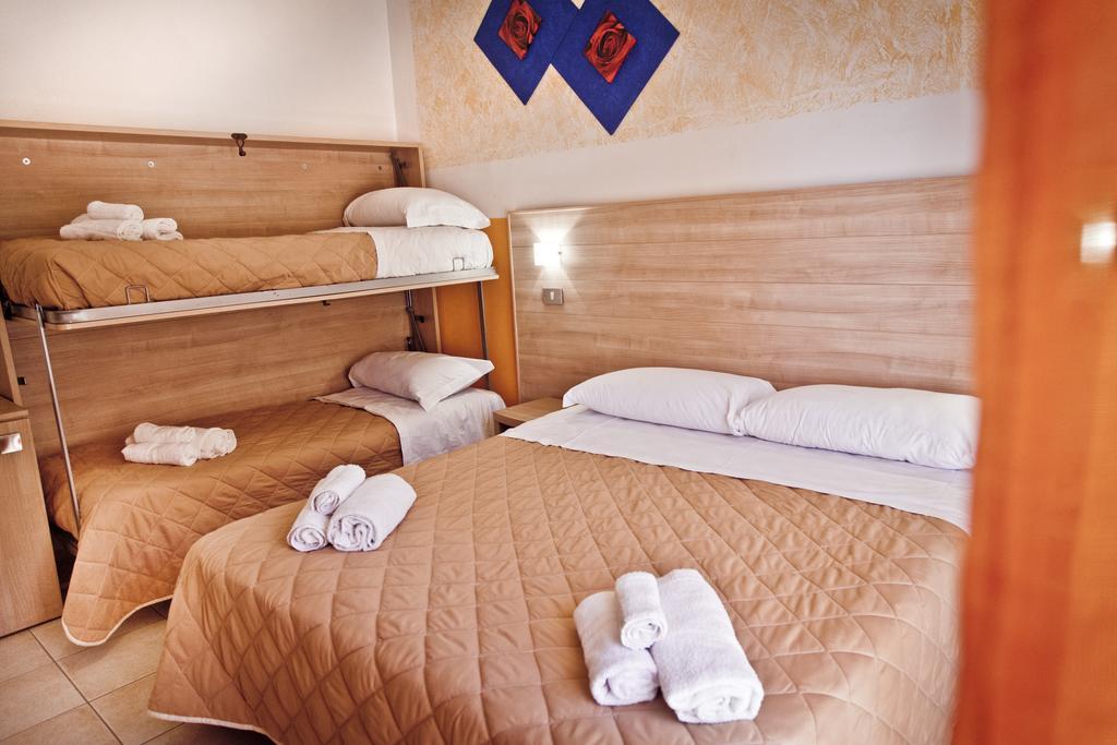 Hotel Costazzurra By Interlux Rimini Exteriör bild